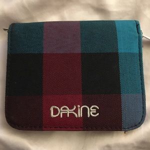 Dakine wallet